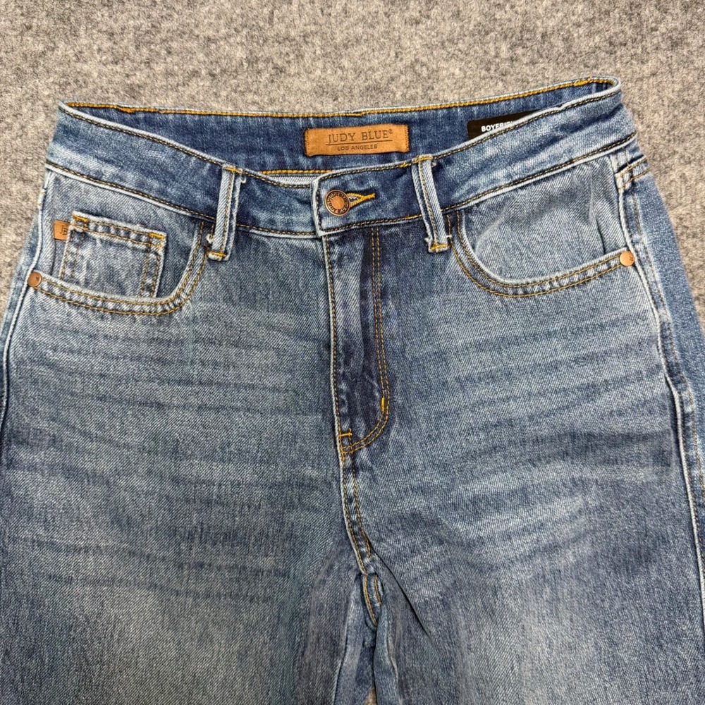 Judy Blue Boyfriend Jeans 3/26 Blue High Rise Cuffed Medium Wash - Picture 2 of 9